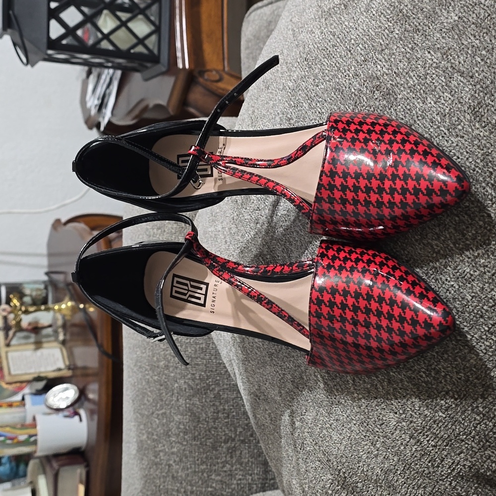 SIgnature Shoes by Shoedazzle